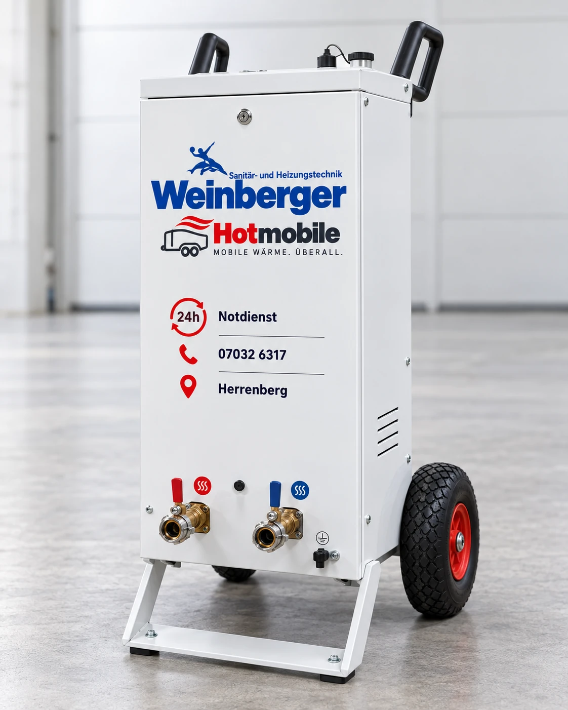 Elektro Hotmobil mit Weinberger-Hotmobile-Branding